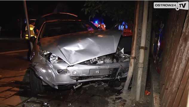Strzelecka/Ledóchowskiego – wypadek Forda i Renault (wideo)
