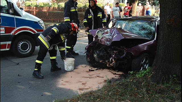 Omal się nie zabili. Wypadek na Wańkowicza (wideo)