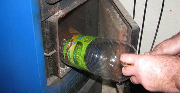 Straż Miejska sprawdza, czym palimy w piecach