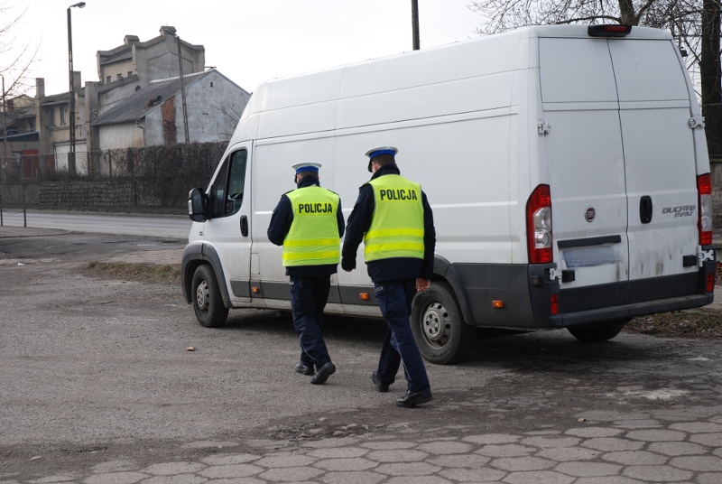 Wyłapywali niesprawne busy