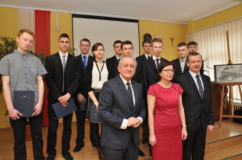 Stypendia dla młodych kolejarzy