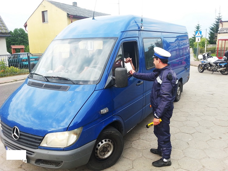 Kierowali bez uprawnień