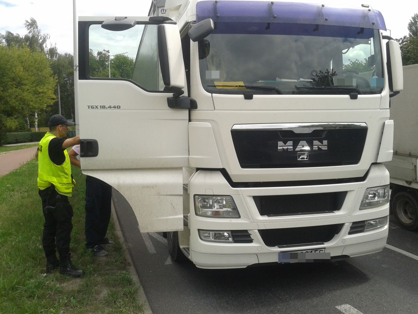 Kierowca TIR-a. Po dwóch piwach, dwa promile