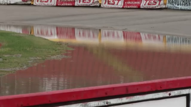 Żywioł silniejszy od żużlowców