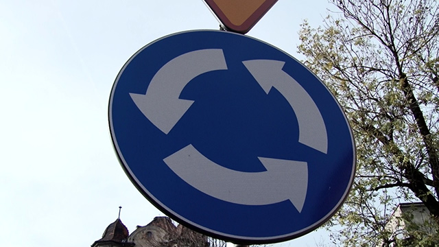 Kontrowersje: Czy ronda muszą mieć nazwy?