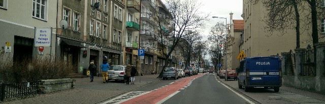 W czwórkę okradli restauratora