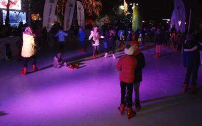 Ostrowianie łyżwowali na Rynku