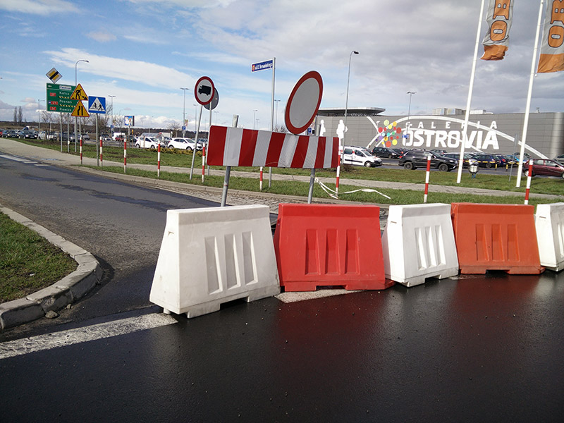 UWAGA! Komunikacyjny horror przy Galerii Ostrovia