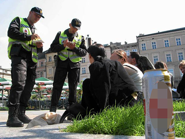 Piwo w parku legalne? Mają zdecydować radni
