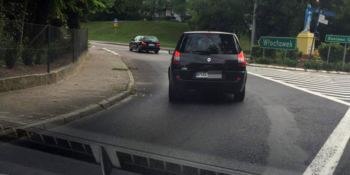 Poszukiwany kierowca Scenica, który miał wyrzucić psa