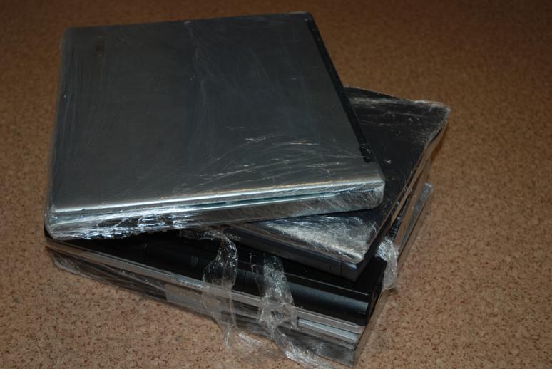 Policjant po służbie zatrzymał oszustów