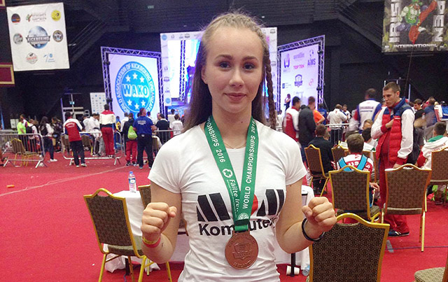 Brązowy medal Mistrzostw Świata juniorek w kickboxingu Weroniki Szymczak!