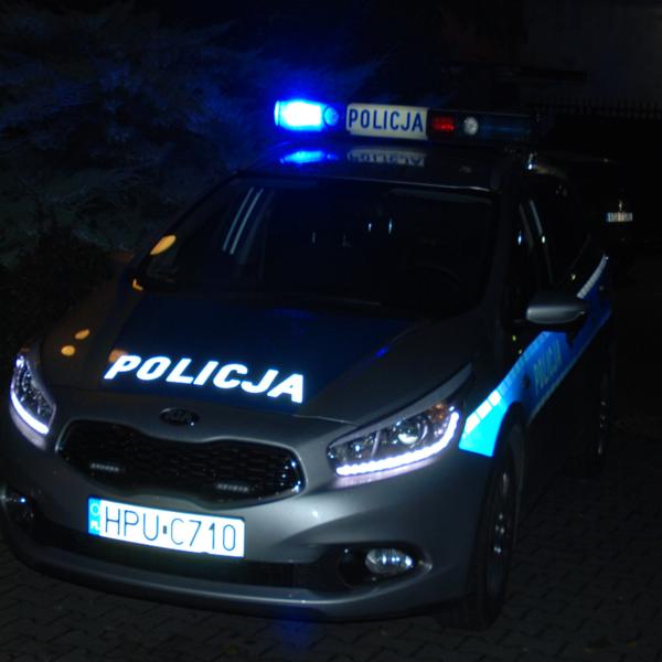 Nocny pościg za Mitsubishi