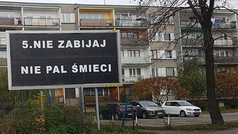 Mocne bilbordy. Kto za tym stoi?