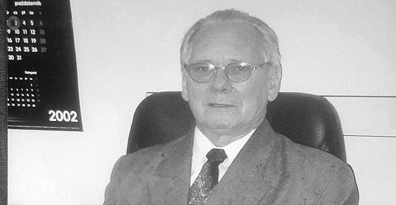 Jeździł na żużlu w latach 40/50-tych. Zmarł w Sylwestra