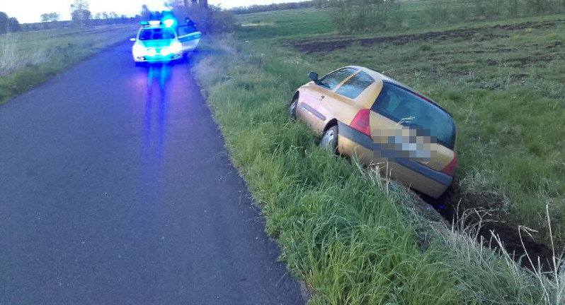 Kierująca z promilami zatrzymana przez policjantów