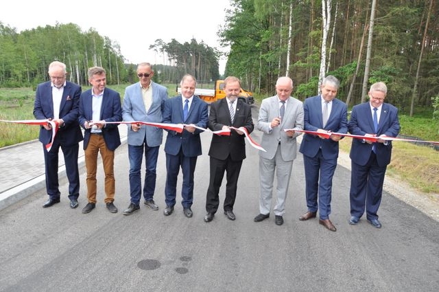 Otworzyli drogę, posypały się mandaty