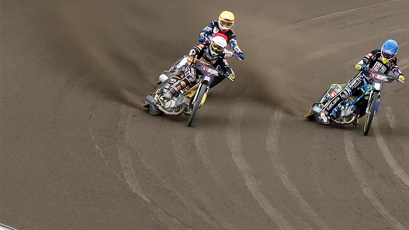 Olbrzymia ilość nawierzchni trafi na tor żużlowy