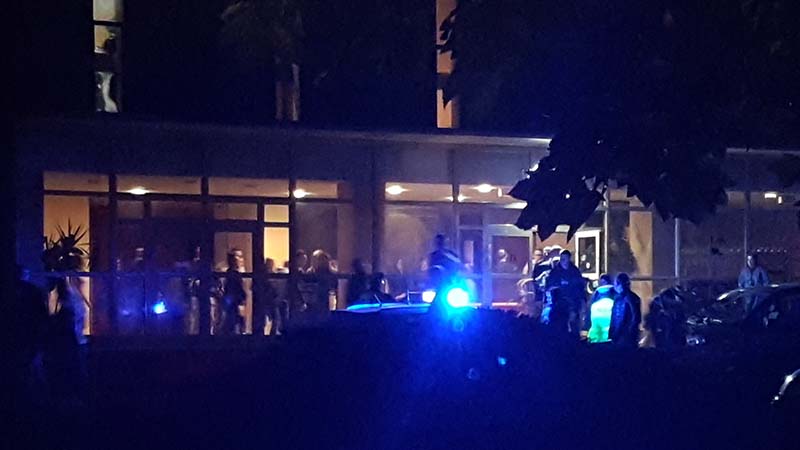 Byli w kinie na Botoksie. Nie mogli wyjść przed końcem seansu. Wezwali policję