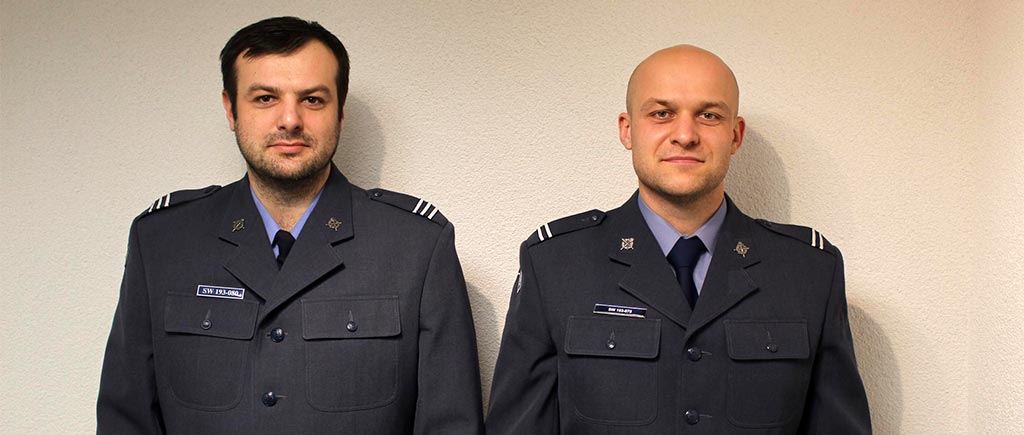 Jechali do pracy w areszcie. Uratowali życie mężczyżny