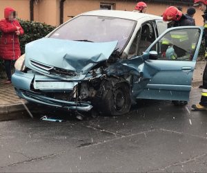 Wypadek na Prof. Kaliny. 3 auta, 3 osoby ranne