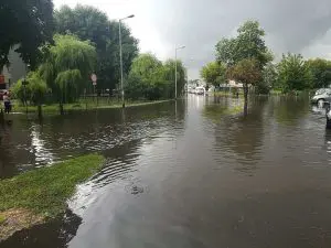 Czy Ostrów przestanie być zalewany? Wdrażają nowe rozwiązanie ulewa05