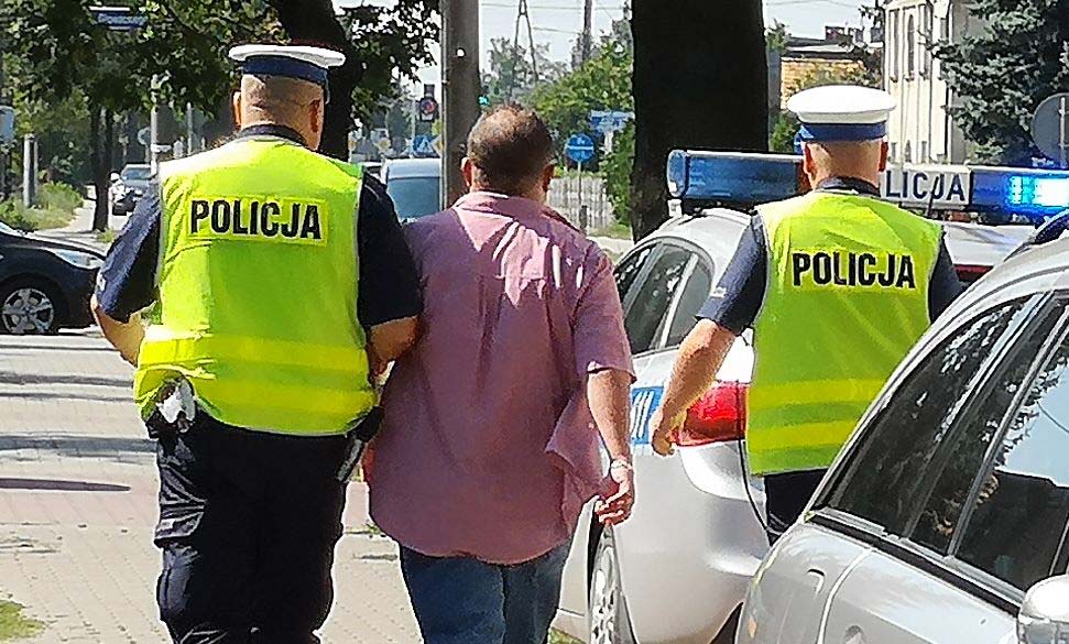 Miał dwa promile. Uszkodził auta na Krotoszyńskiej