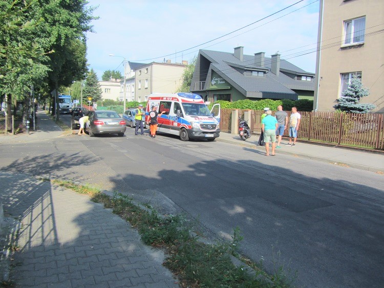 Zderzenie skutera z autem na Ledóchowskiego