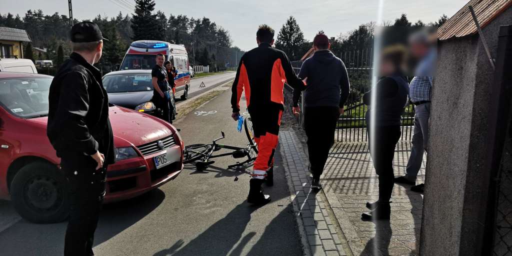 Potrąciła księdza rowerzystę