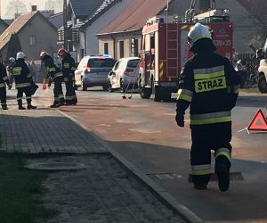 Motocyklista wjechał w bok Citroena