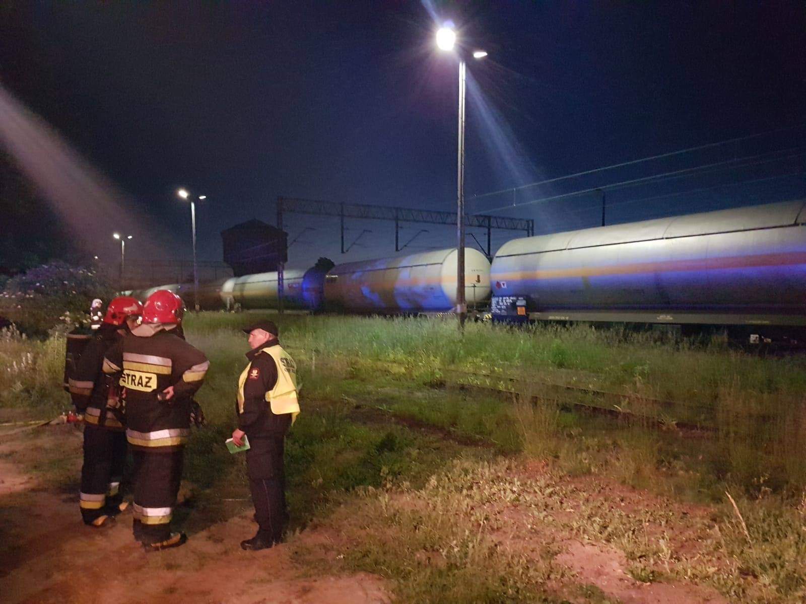 Rozszczelnienie cysterny. Grupa chemiczna w akcji