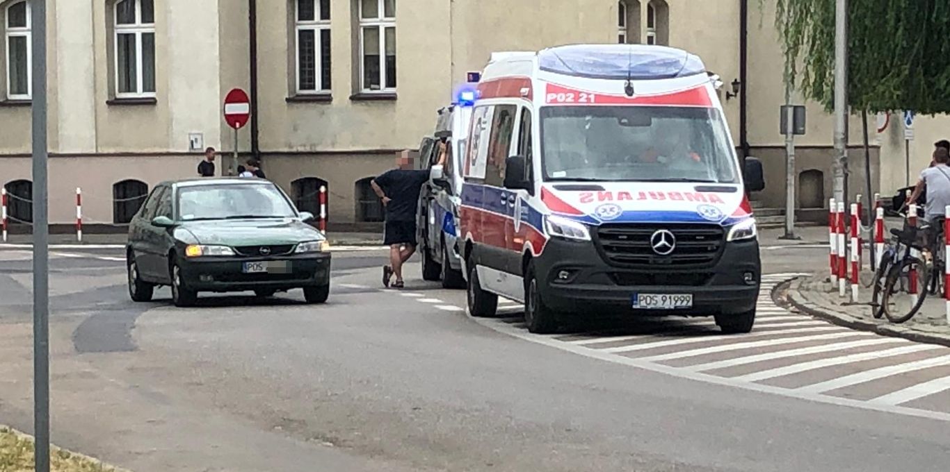 Rowerzystka potrącona na Placu Rowińskiego
