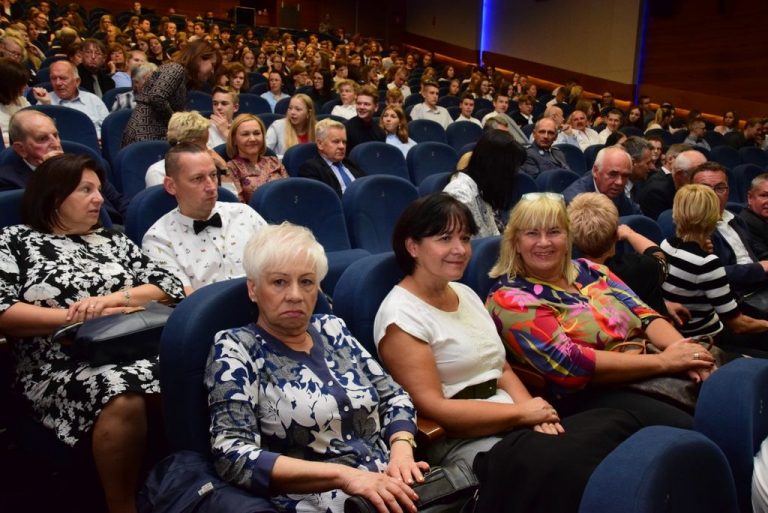Żelazny Jubileusz III LO - OSTROW24.tv - Ostrów Wielkopolski