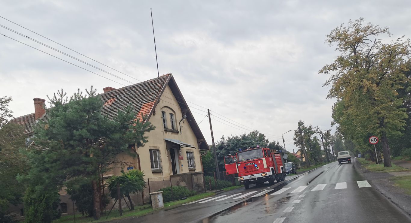 Piorun uderzył w komisariat policji