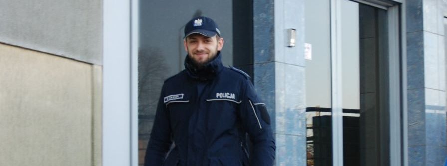 Dzielnicowy zatroszczył się o nieporadnego mieszkańca