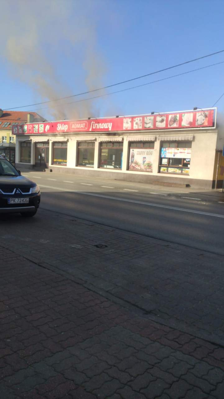 Pożar sklepu firmowego Admat w Nowych Skalmierzycach