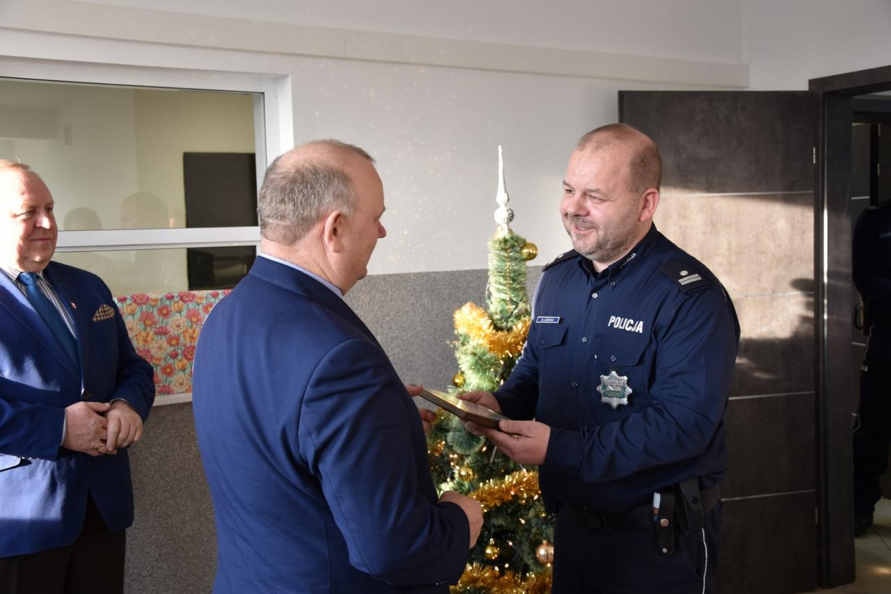 Jednak komendant komisariatu spod Ostrowa pójdzie do Kępna?