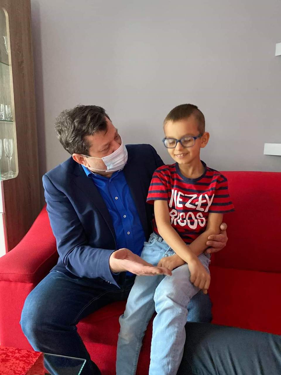 Zbigniew Stonoga zamierza pomóc dziecku spod Ostrowa