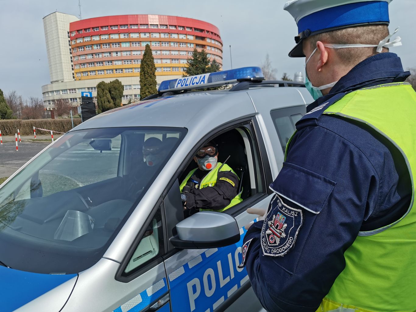Zmarł pacjent z Kalisza. Miał koronawirusa. Szpital wstrzymuje przyjęcia