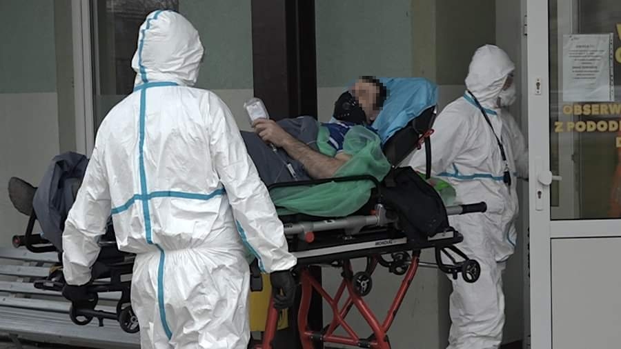 Zmarł pracownik fabryki. Nie miał chorób współistniejących