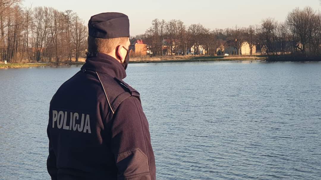 Absurdy związane z obostrzeniami z powodu koronawirusa