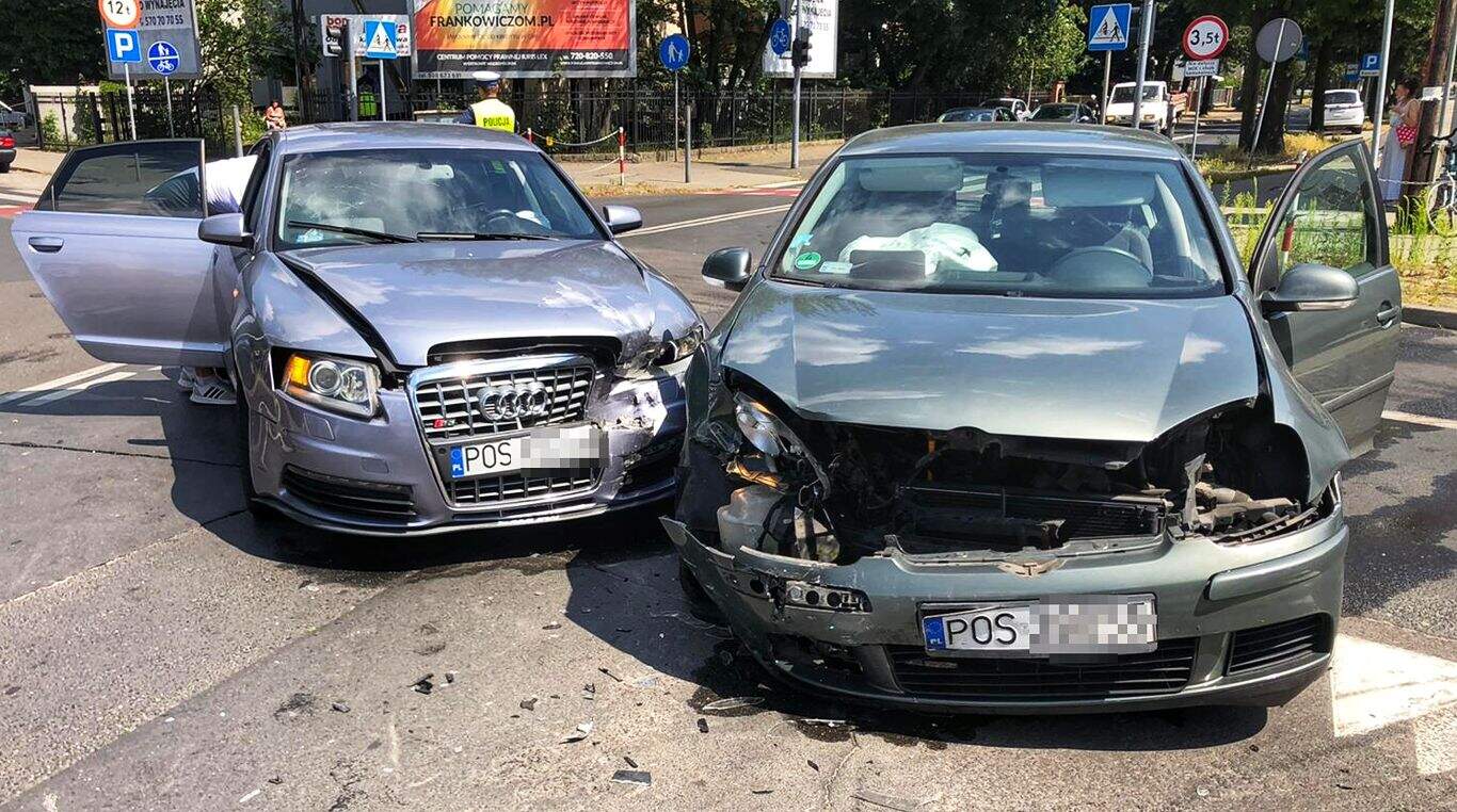 Golfem wjechała w Audi przy wieży ciśnień