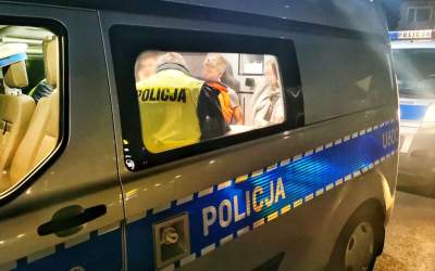 BMW wypełnione młodymi ludźmi rozbiło się na Grabowskiej