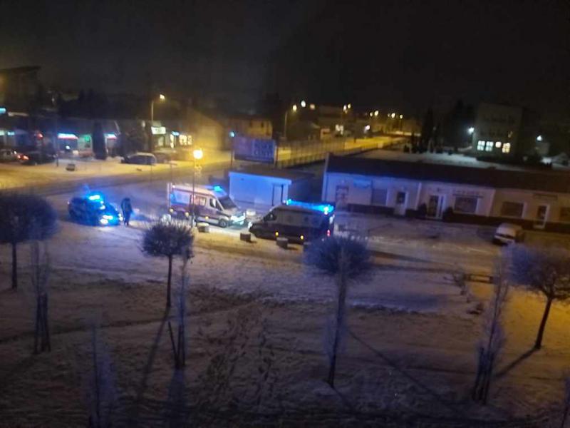 5-latka wypadła z 4. piętra. W Ostrowie walczą o jej życie
