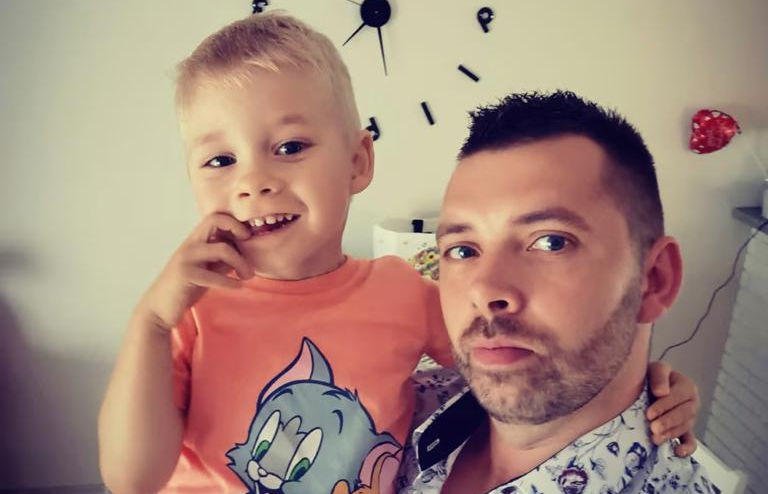 Spłonął w ciężarówce. Przyjaciele zbierają dla jego syna