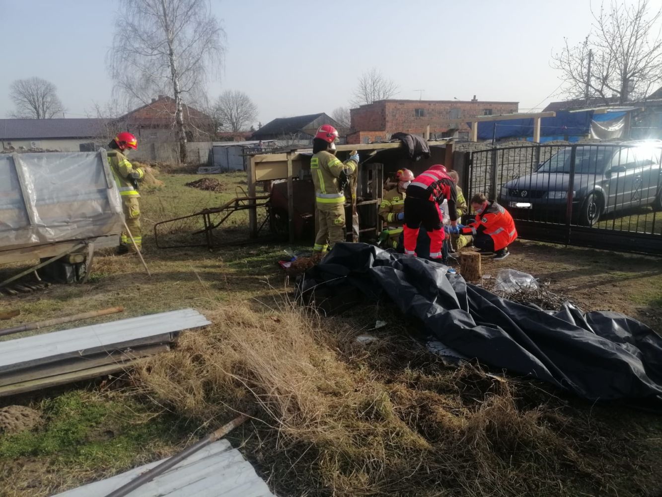 Gasząc trawę doznał poparzeń 90% powierzchni ciała (aktualizacja)