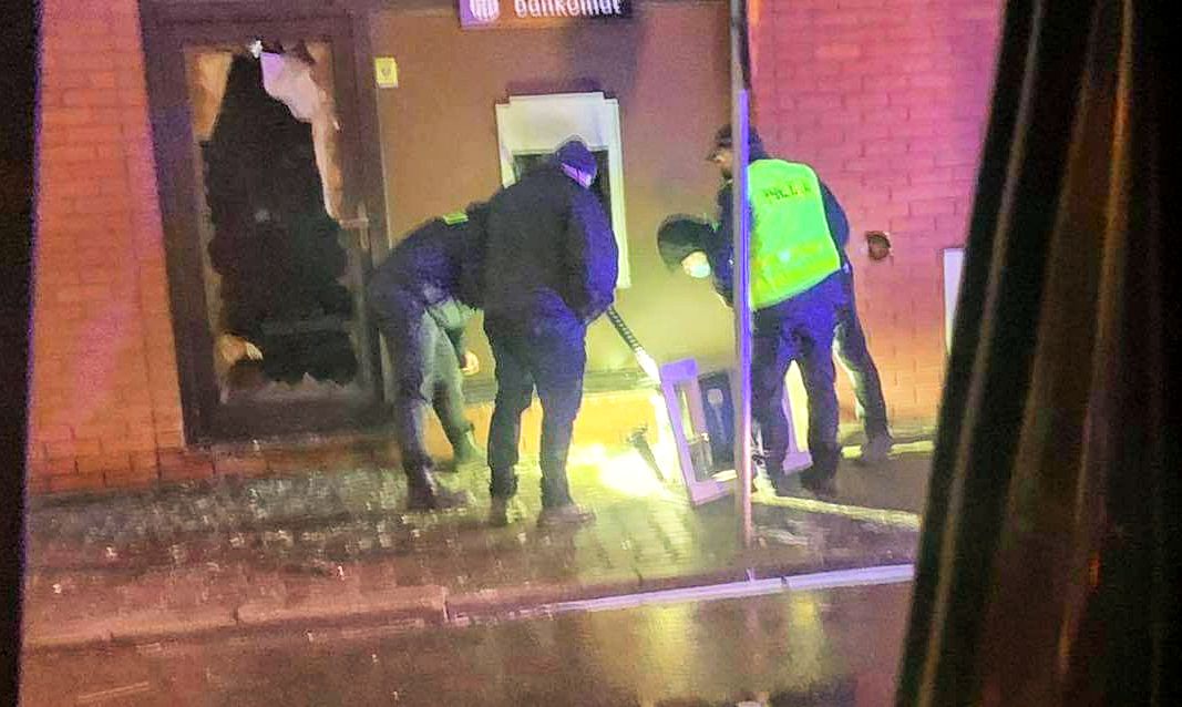 Kolejny bankomat wysadzono w centrum miasta