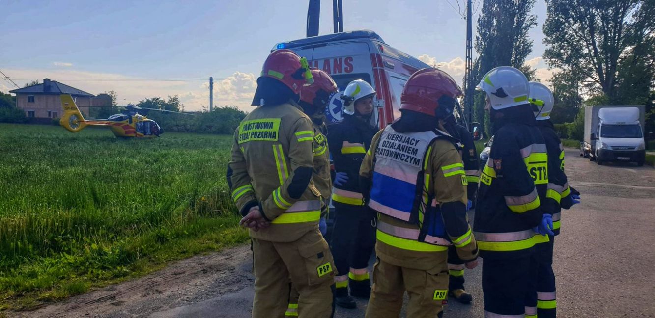 Kobieta siedziała w płonącym mieszkaniu