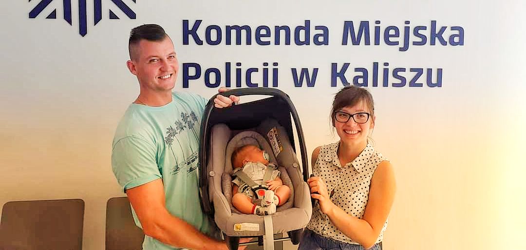 Rodzinka w komplecie podziękowała za eskortę