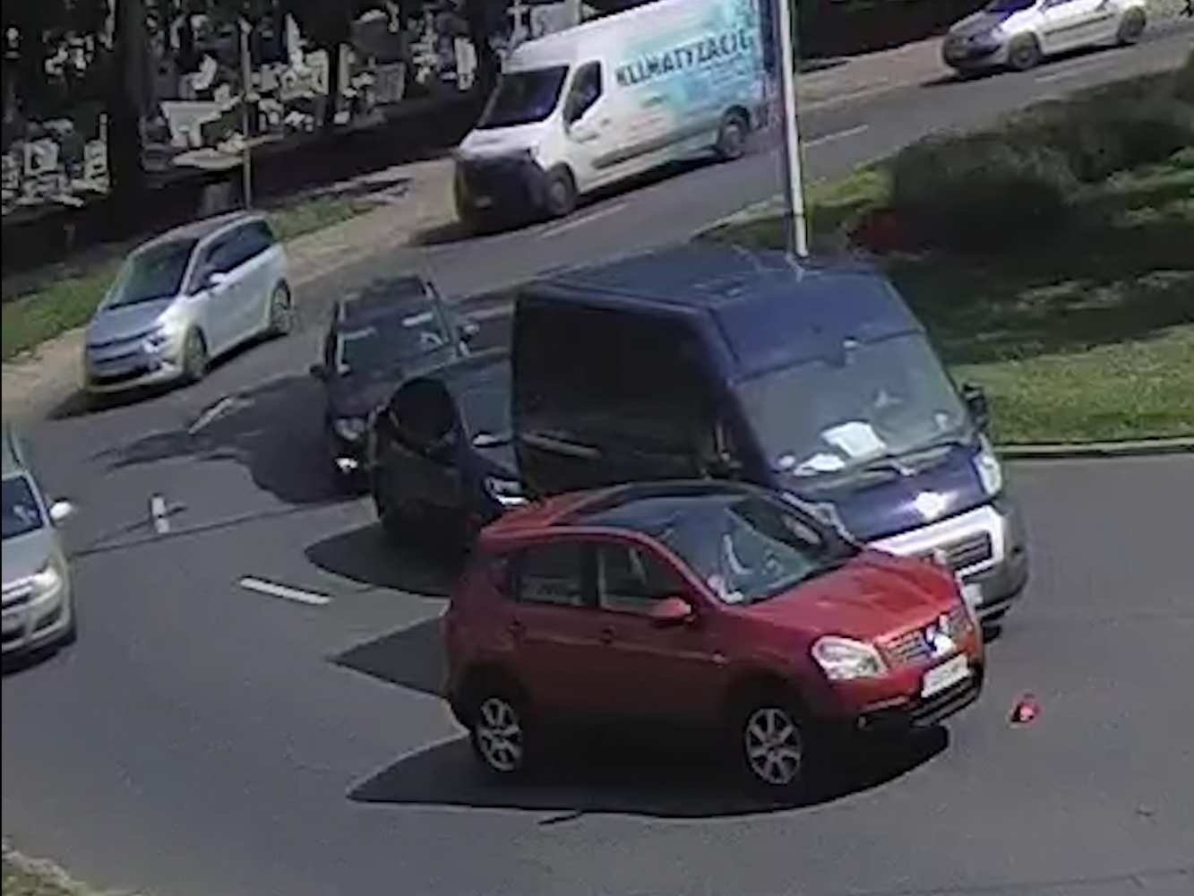 Uciekł po kolizji na Rondzie Bankowym. Rozpoznajecie go?